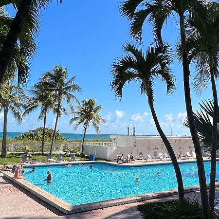 Beautiful Studio In A Seafront Condo Miami Beach Exterior photo