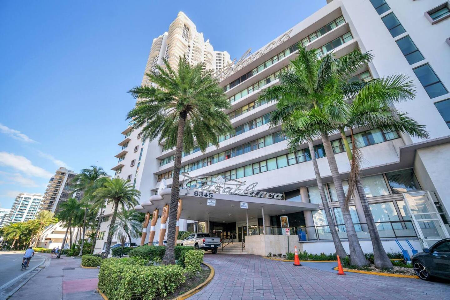 Beautiful Studio In A Seafront Condo Miami Beach Exterior photo